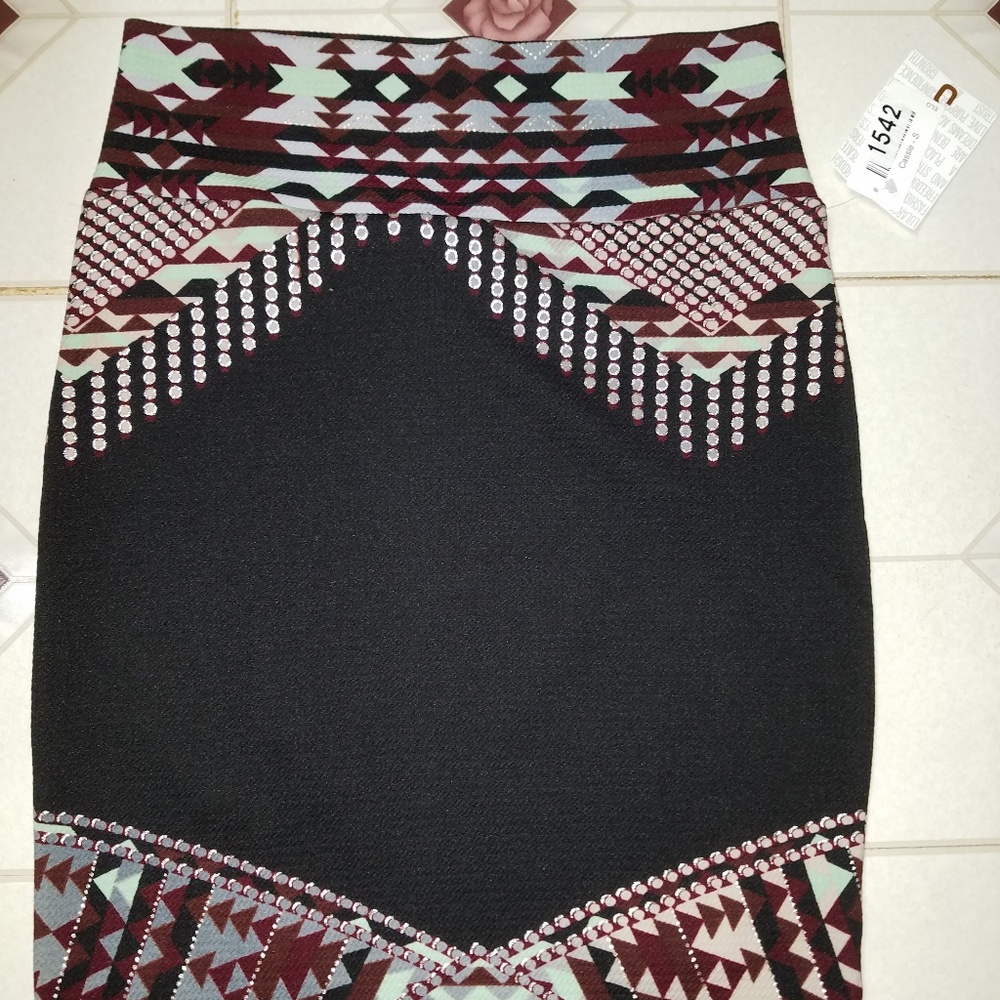 Brand new!!  Gorgeous Elegant cassie size small!!
